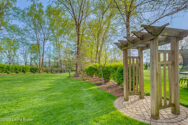 3116 Ridgemoor Ct, Prospect, KY 40059