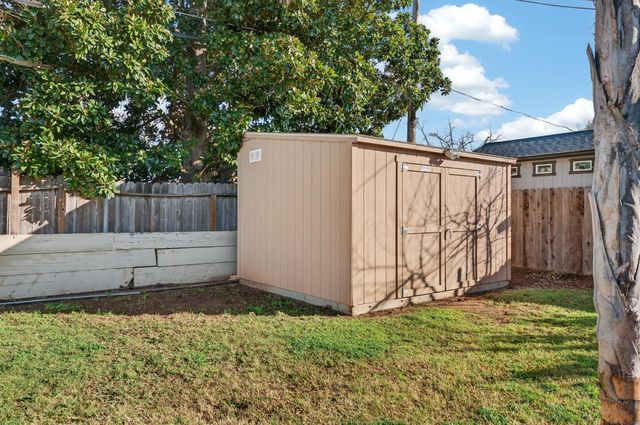 713 Albemarle Ave, Rio Linda, CA 95673