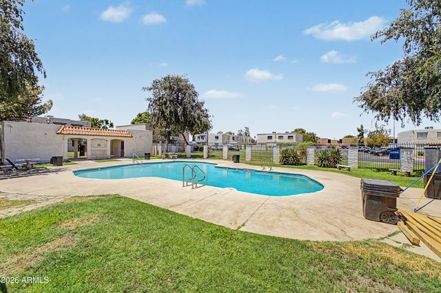5204 N 42ND Drive, Phoenix, AZ 85019