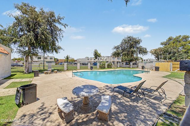 5204 N 42ND Drive, Phoenix, AZ 85019