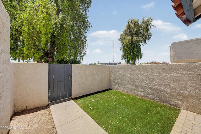 5204 N 42ND Drive, Phoenix, AZ 85019
