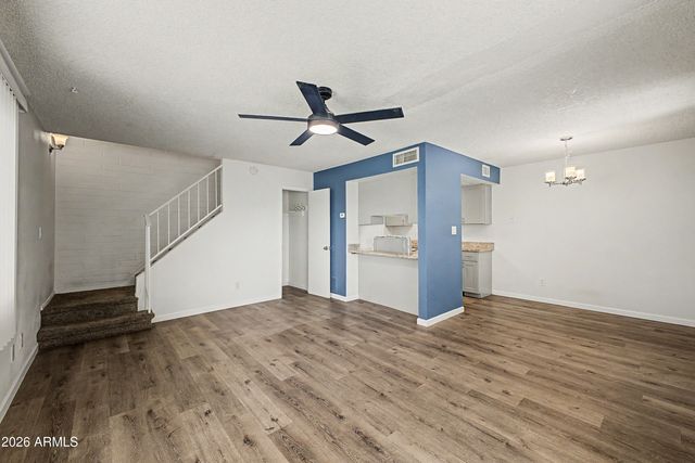 5204 N 42ND Drive, Phoenix, AZ 85019