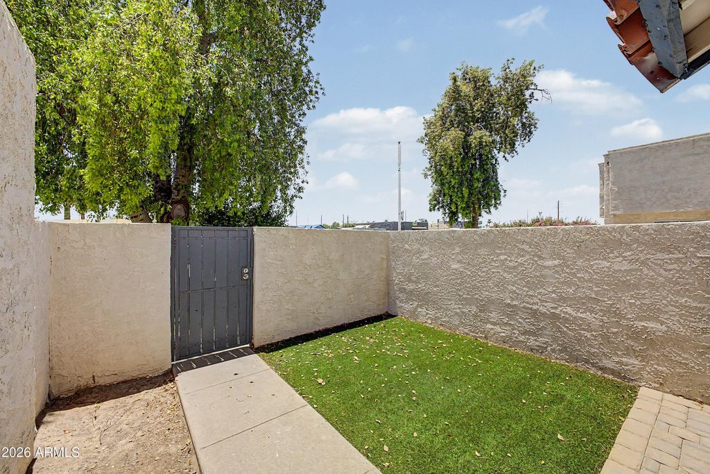 5204 N 42ND Drive, Phoenix, AZ 85019 — photo 4