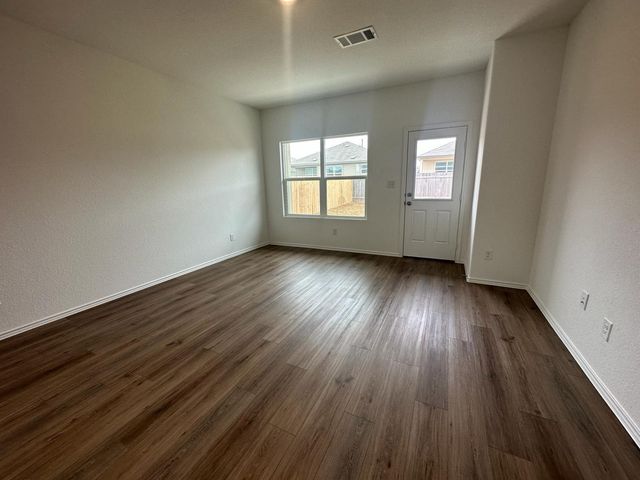 312 Sonterra DR, San Marcos, TX 78666