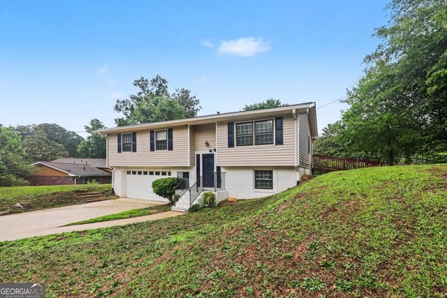 2120 Sandgate Circle, Atlanta, GA 30349