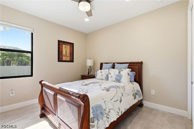 1813 NW 37th PL, Cape Coral, FL 33993