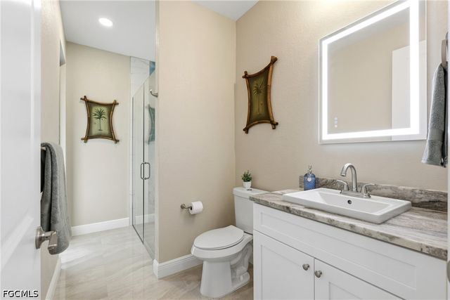 1813 NW 37th PL, Cape Coral, FL 33993