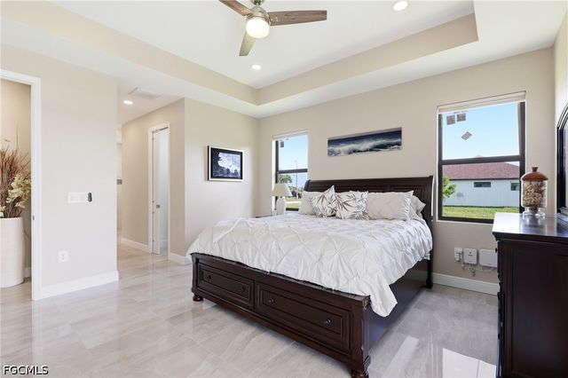 1813 NW 37th PL, Cape Coral, FL 33993