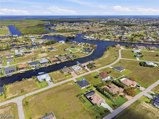 1813 NW 37th PL, Cape Coral, FL 33993