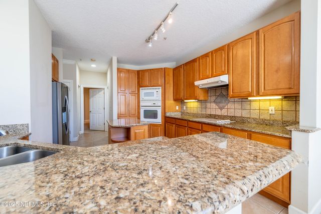 215 OCEAN GRANDE Drive PH3, Ponte Vedra Beach, FL 32082