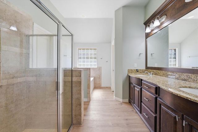 19509 Crest Ridge Drive, Edmond, OK 73012