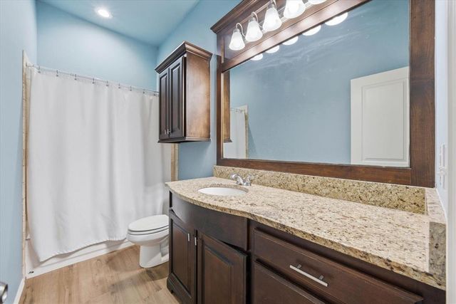 19509 Crest Ridge Drive, Edmond, OK 73012