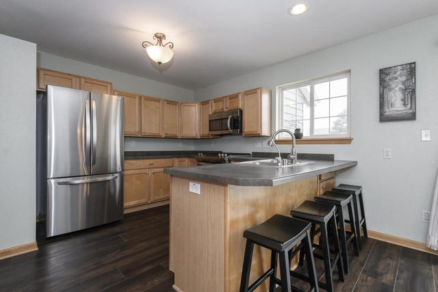 3800 Rivers Crossing DRIVE, Waukesha, WI 53189