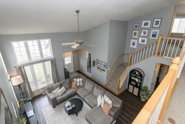 3800 Rivers Crossing DRIVE, Waukesha, WI 53189