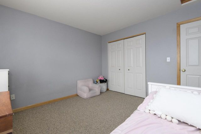 3800 Rivers Crossing DRIVE, Waukesha, WI 53189