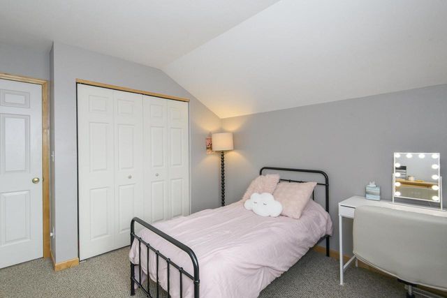 3800 Rivers Crossing DRIVE, Waukesha, WI 53189