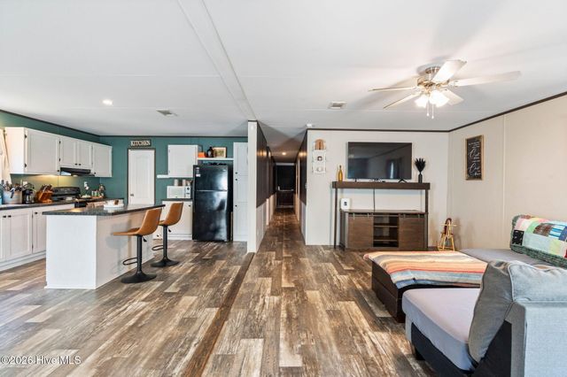 1060 Poplar Road, Southport, NC 28461