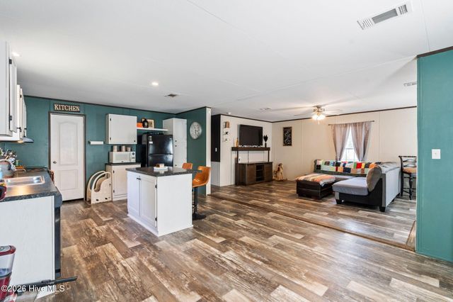 1060 Poplar Road, Southport, NC 28461