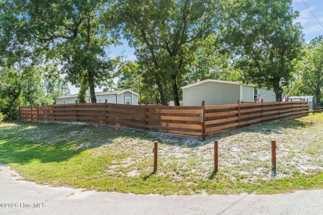 1060 Poplar Road, Southport, NC 28461