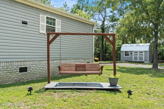 1060 Poplar Road, Southport, NC 28461
