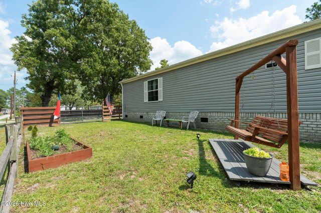 1060 Poplar Road, Southport, NC 28461