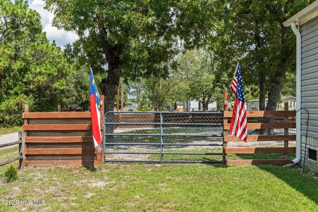 1060 Poplar Road, Southport, NC 28461