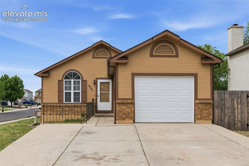 4775 Spacewalk Way, Colorado Springs, CO 80916 — exterior