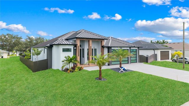 105 sw 33rd PL, Cape Coral, FL 33991