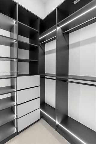 105 sw 33rd PL, Cape Coral, FL 33991