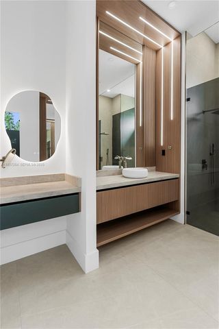 105 sw 33rd PL, Cape Coral, FL 33991