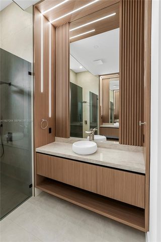 105 sw 33rd PL, Cape Coral, FL 33991