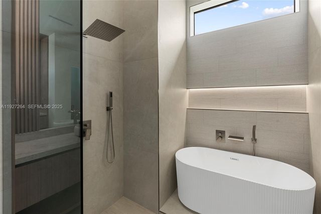 105 sw 33rd PL, Cape Coral, FL 33991