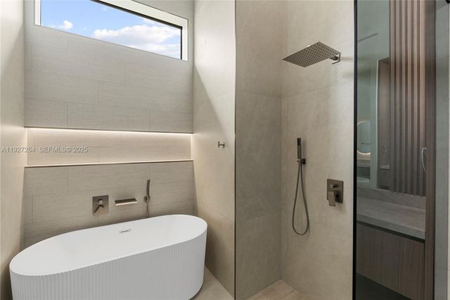 105 sw 33rd PL, Cape Coral, FL 33991