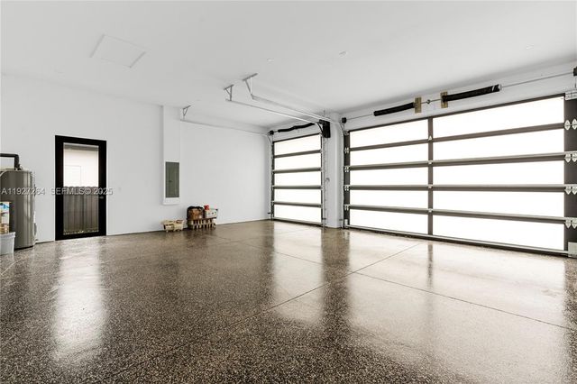 105 sw 33rd PL, Cape Coral, FL 33991