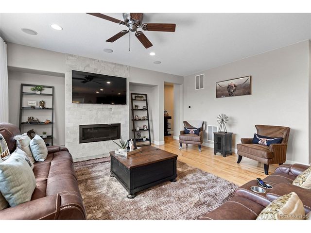 15924 E 117th Ave, Commerce City, CO 80022