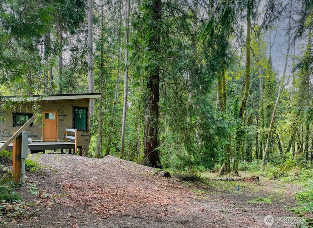 9263 NE Spruce Avenue, Indianola, WA 98342