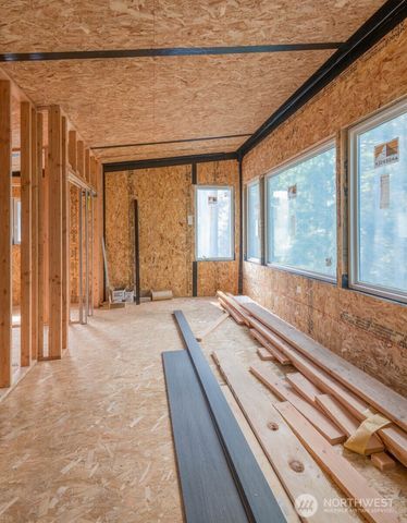 9263 NE Spruce Avenue, Indianola, WA 98342