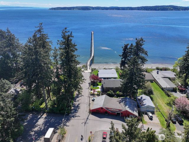 9263 NE Spruce Avenue, Indianola, WA 98342