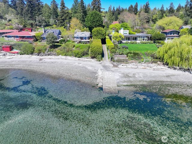 9263 NE Spruce Avenue, Indianola, WA 98342