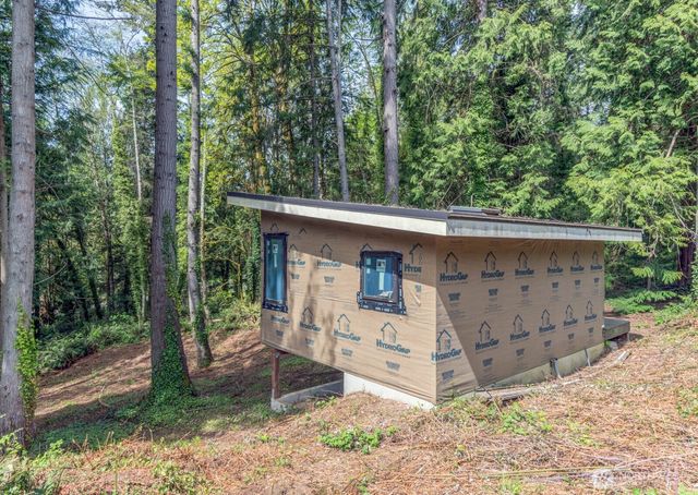 9263 NE Spruce Avenue, Indianola, WA 98342