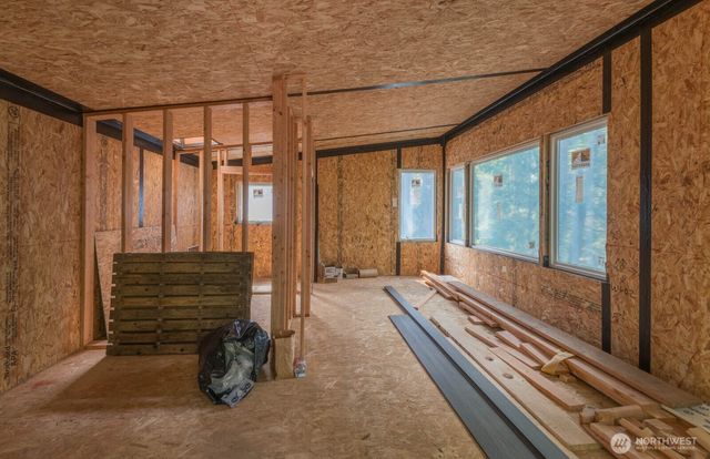 9263 NE Spruce Avenue, Indianola, WA 98342