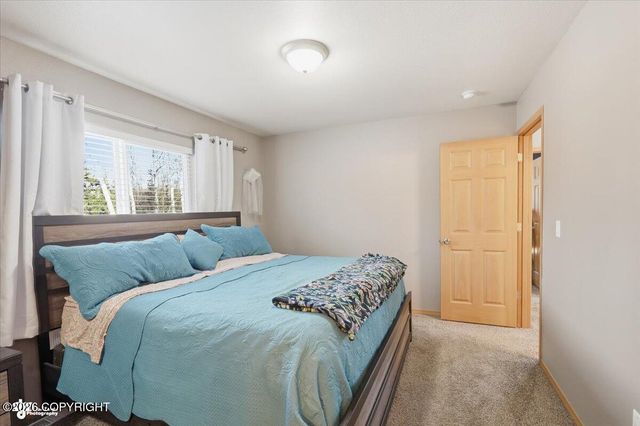 6628 W Reiner Circle, Wasilla, AK 99623