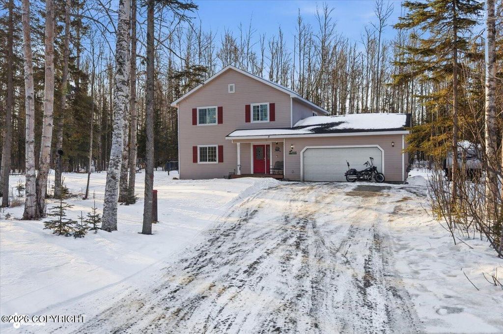 6628 W Reiner Circle, Wasilla, AK 99623