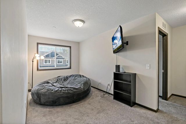 7106 Calumet Court, Savage, MN 55378