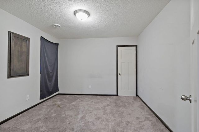 7106 Calumet Court, Savage, MN 55378