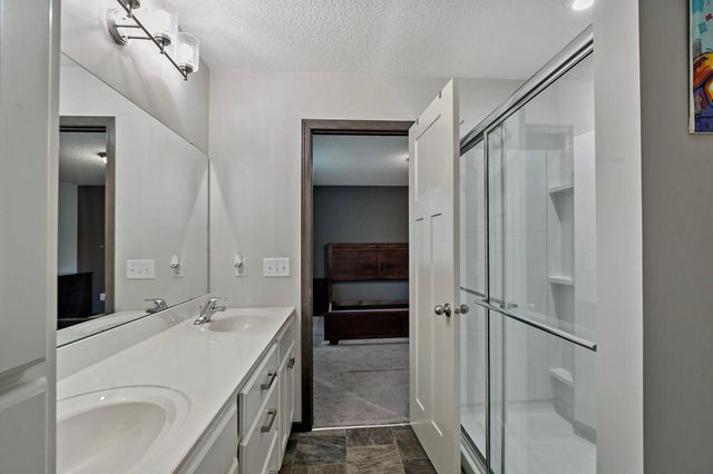 7106 Calumet Court, Savage, MN 55378