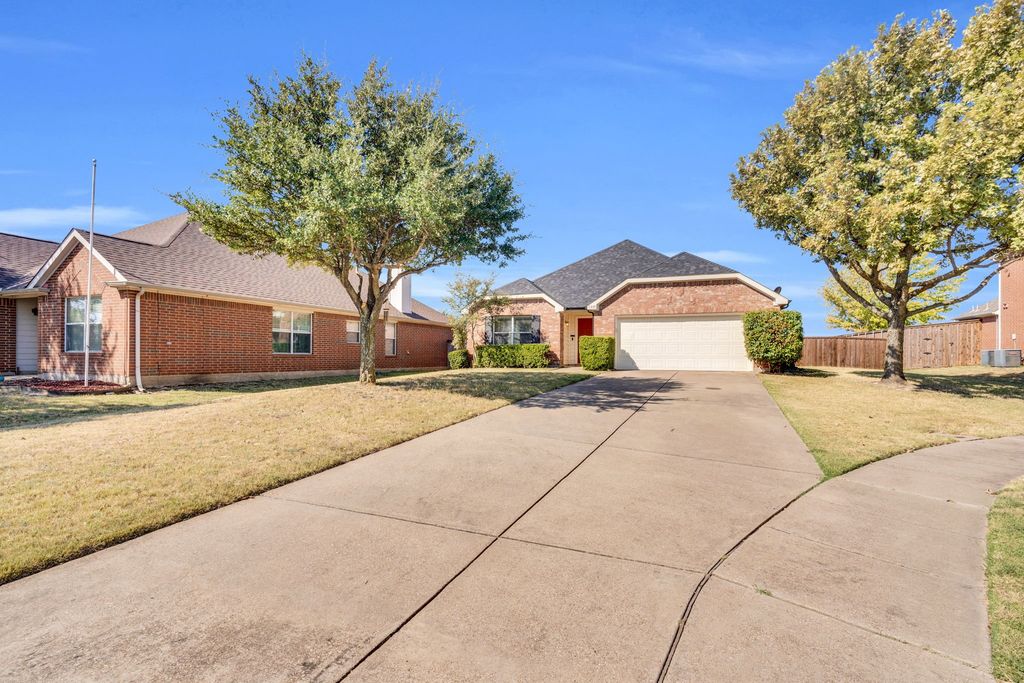 1805 Wood Duck Court, Midlothian, TX 76065