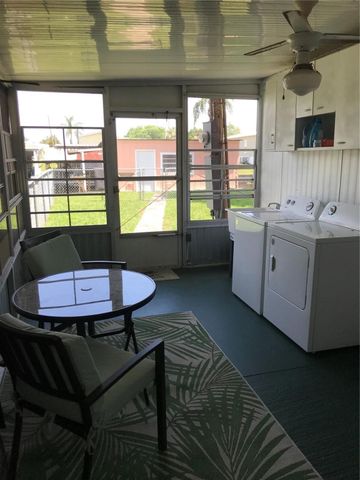 1091 Lemon St, Okeechobee, FL 34974