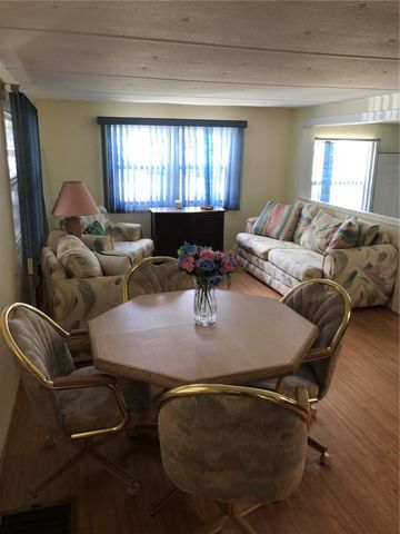 1091 Lemon St, Okeechobee, FL 34974