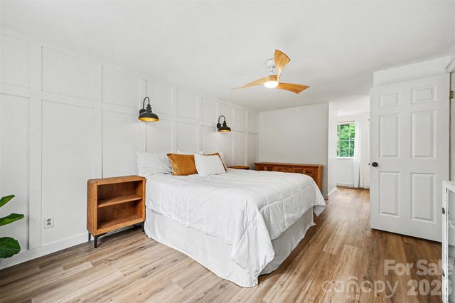 5821 Shadow Creek Road, Charlotte, NC 28226